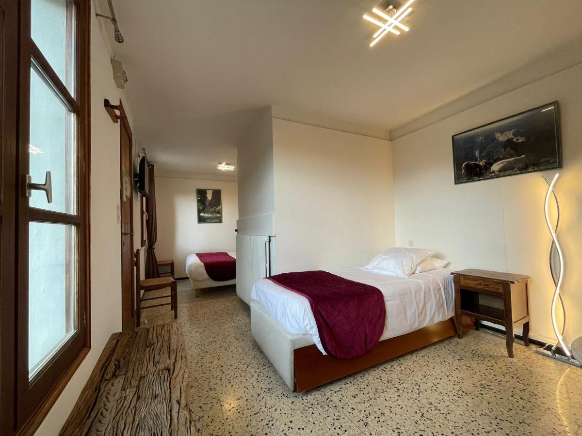 Auberge Du Point Sublime Rougon Exterior photo